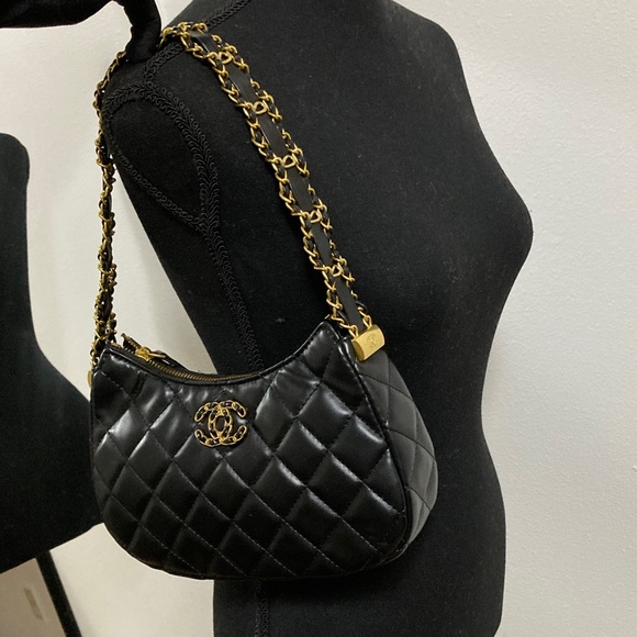 CC Black Quilted Chain Gift Bag